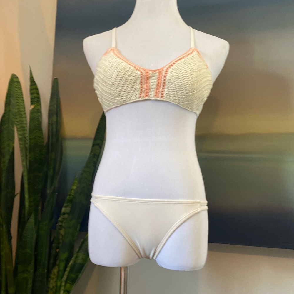 Target mix match bikini crochet top small, bottoms xs.